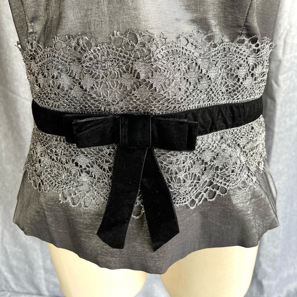 Gorgeous! 😍 Cachet silver corset look formal halter top - size 16 - Picture 3 of 6